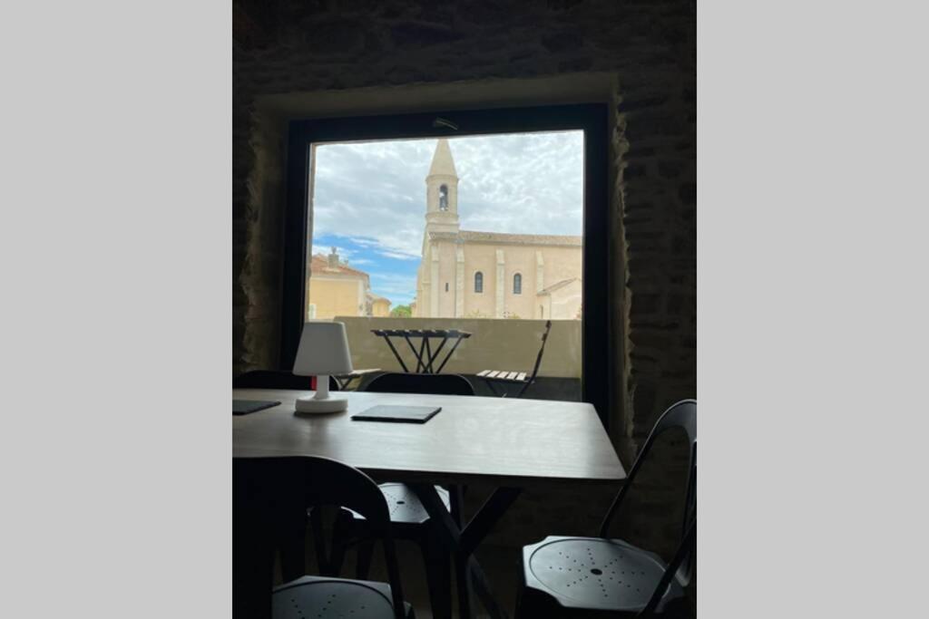 Charmante Maison Face A L'Eglise De Codolet Villa ภายนอก รูปภาพ